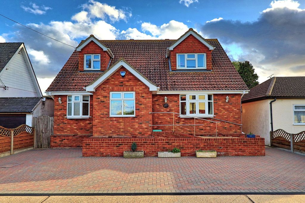 Property photo 1 of 40