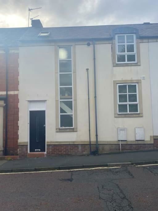 Property photo 1 of 6