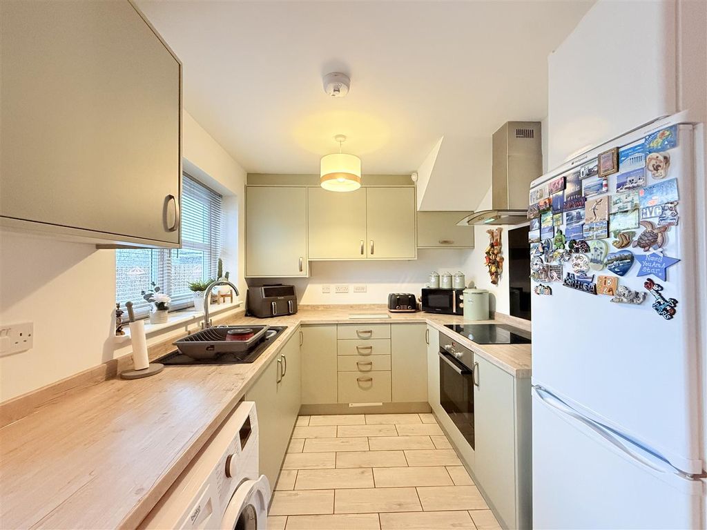 Property photo 3 of 16 Img_2363.Jpeg