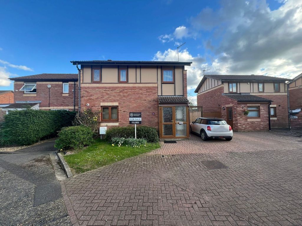 Property photo 1 of 18