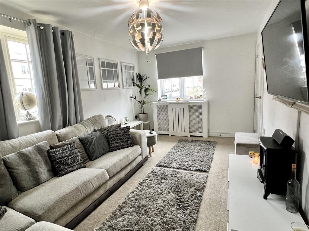 Property photo 3 of 13 Image00009.Jpeg