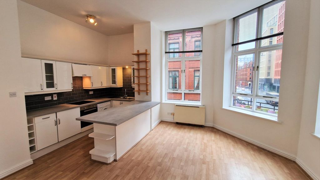 Property photo 3 of 35 Kitchen