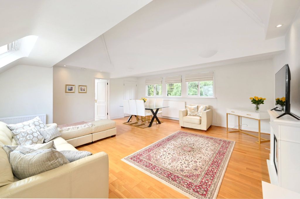 Property photo 2 of 11 Picture No. 07
