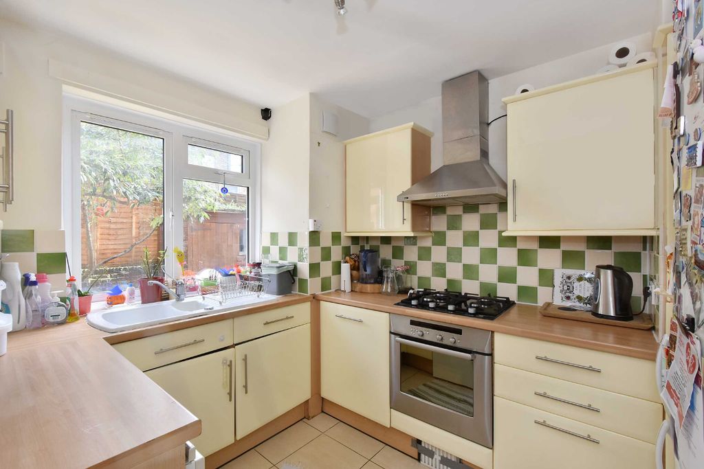 Property photo 3 of 13 Photo