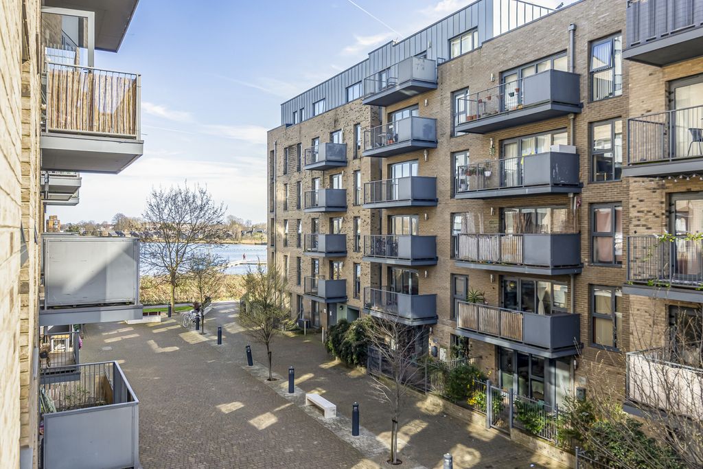 Property photo 1 of 13 Manor House