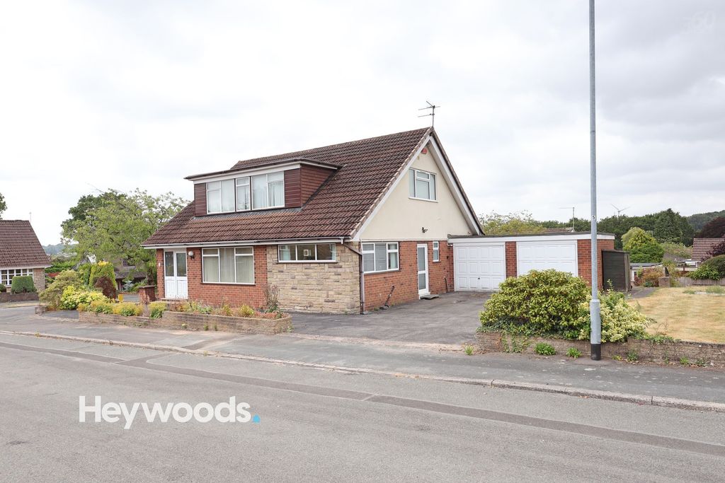Property photo 1 of 63