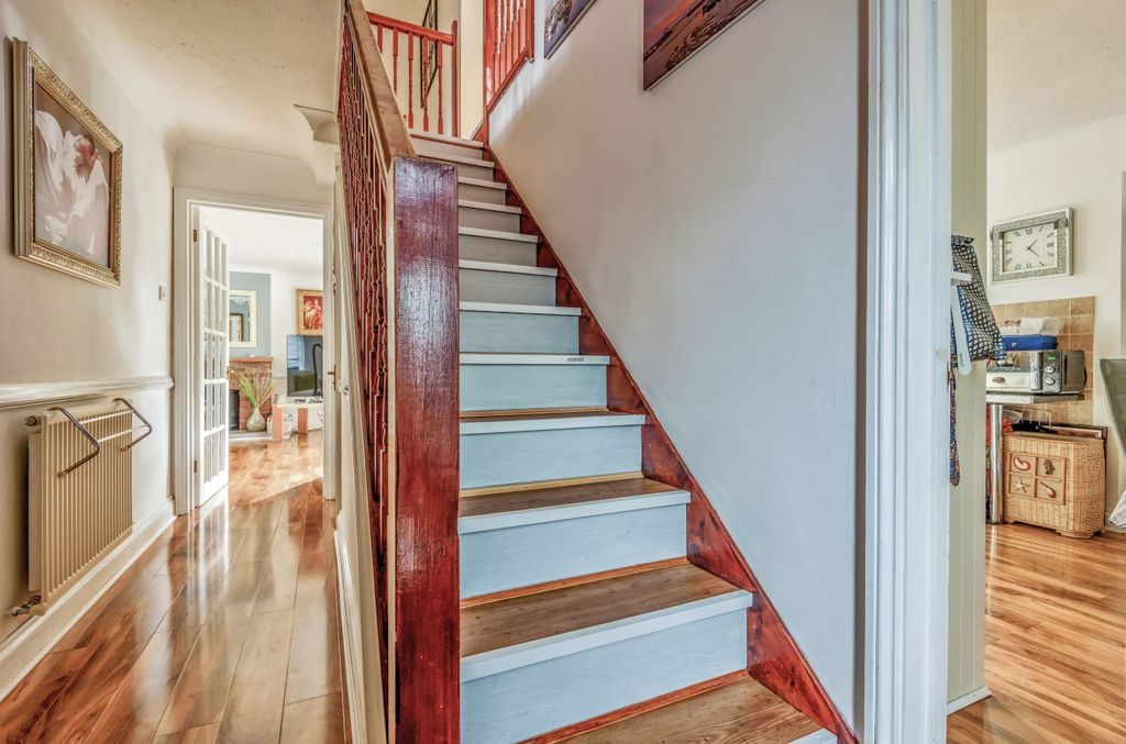 Property photo 3 of 16 3814334