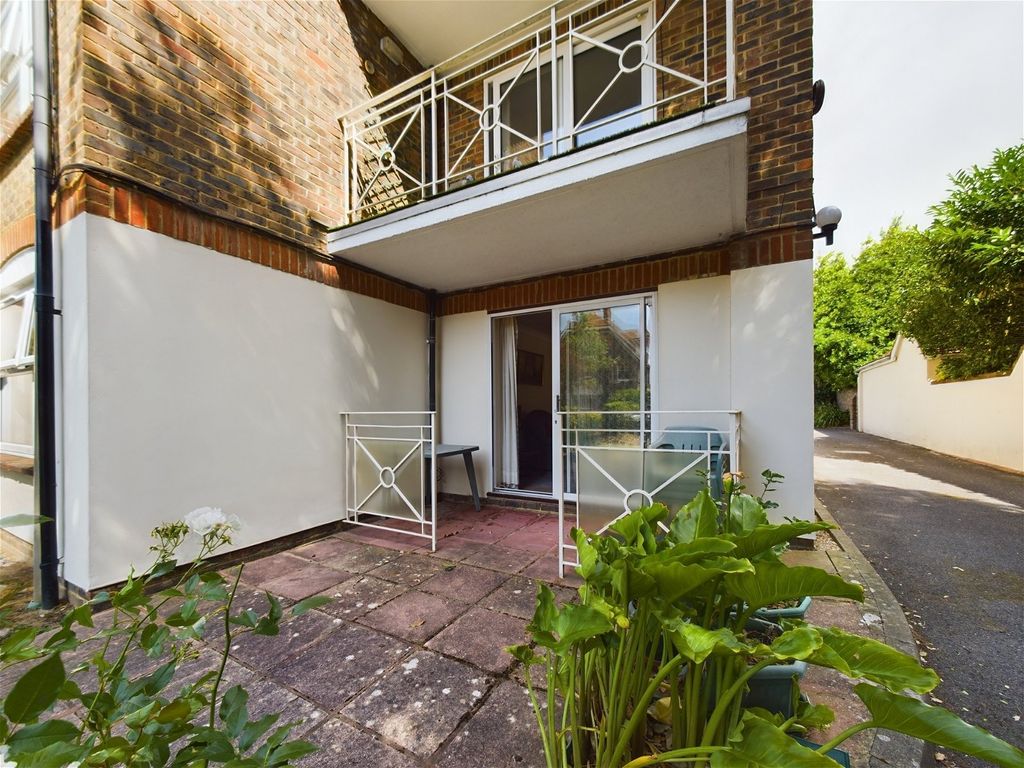 Property photo 2 of 15