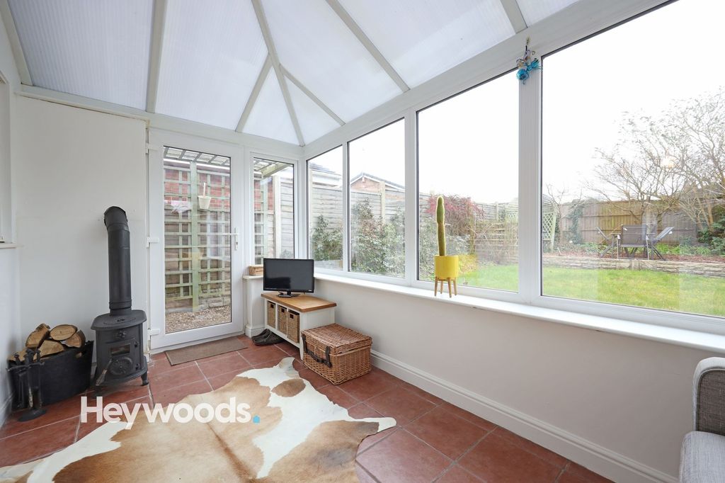 Property photo 3 of 34