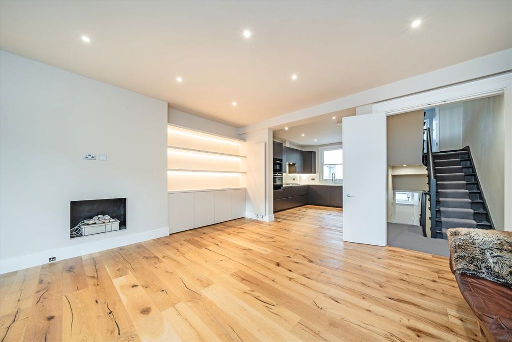 Property photo 3 of 7