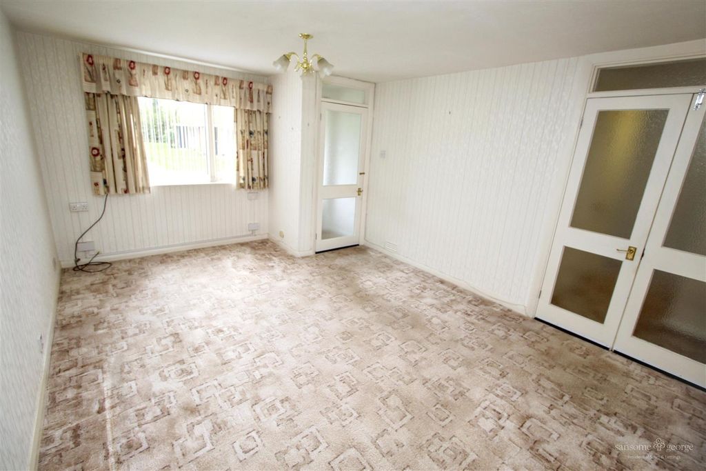 Property photo 2 of 15 Living Room