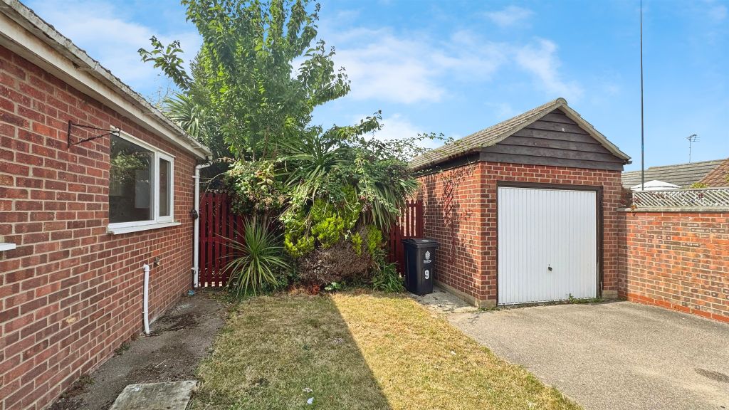Property photo 3 of 14