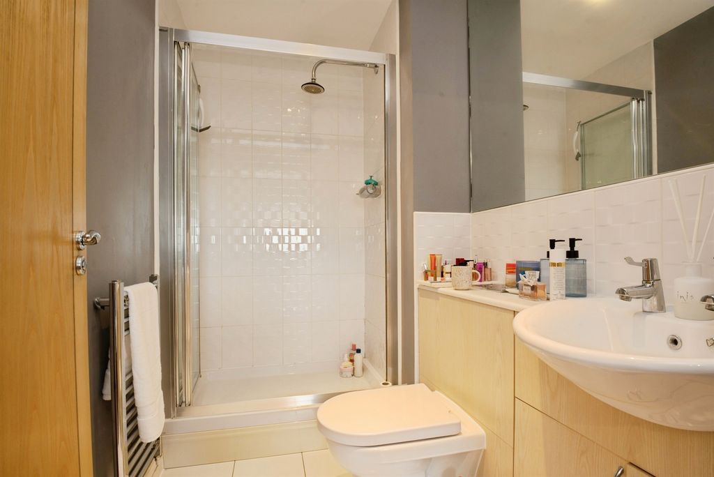 Additional image 10 of 2 bed flat for saleVictoria Wharf, Cardiff CF11