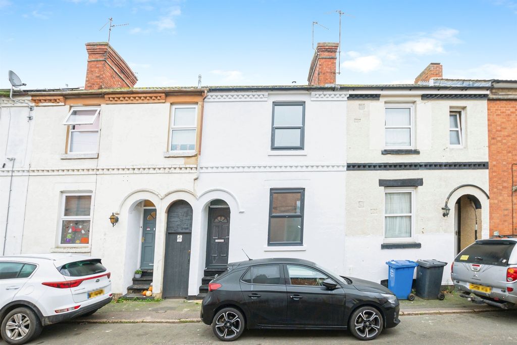 Property photo 2 of 17