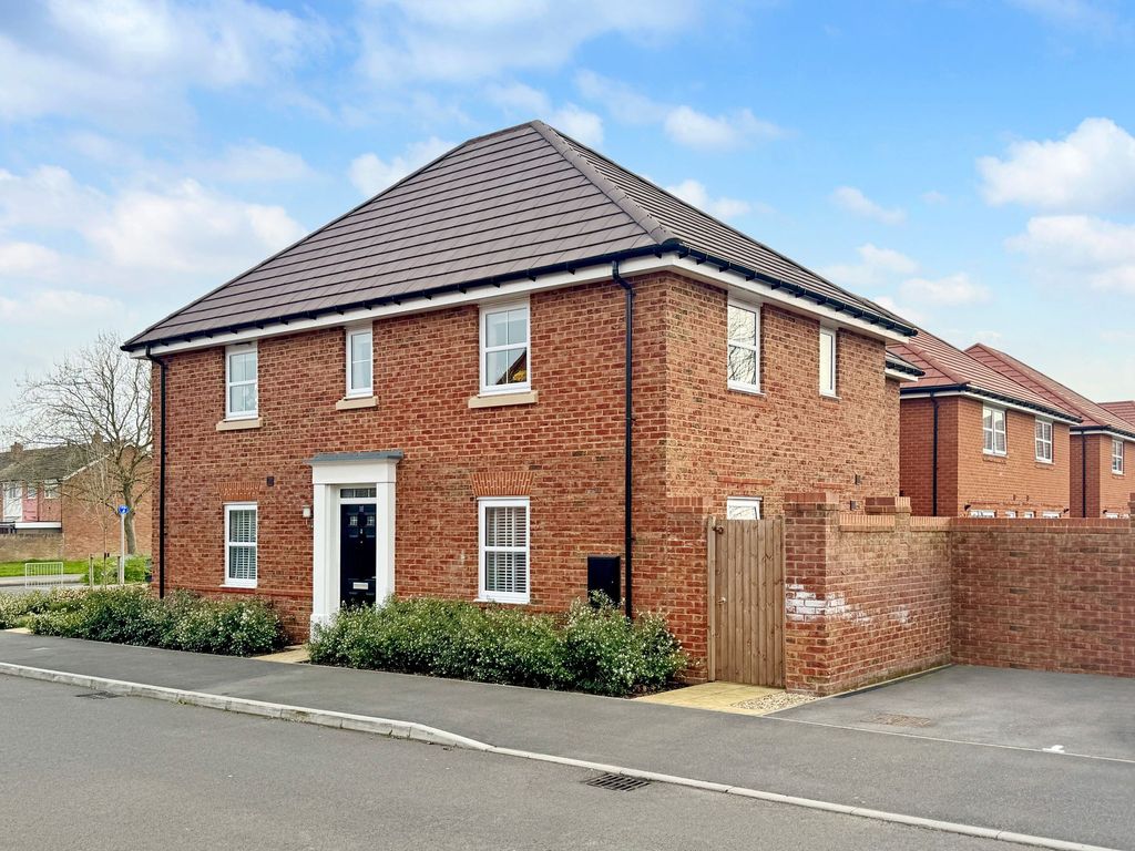 Property photo 1 of 9