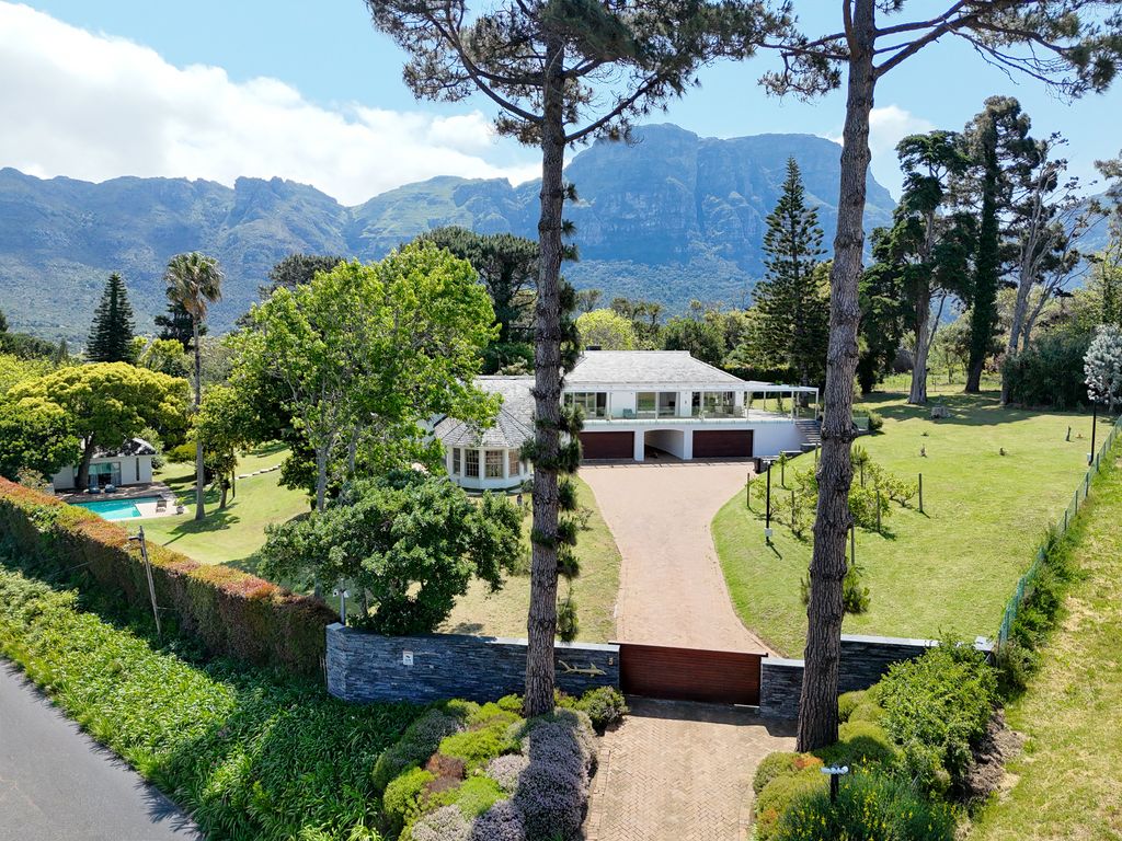 Property photo 1 of 60