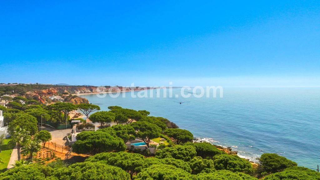 Property photo 1 of 32