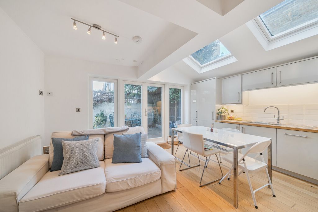 Property photo 1 of 18 Picture 1