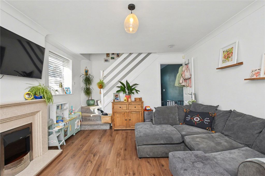 Property photo 2 of 16 Picture No. 08