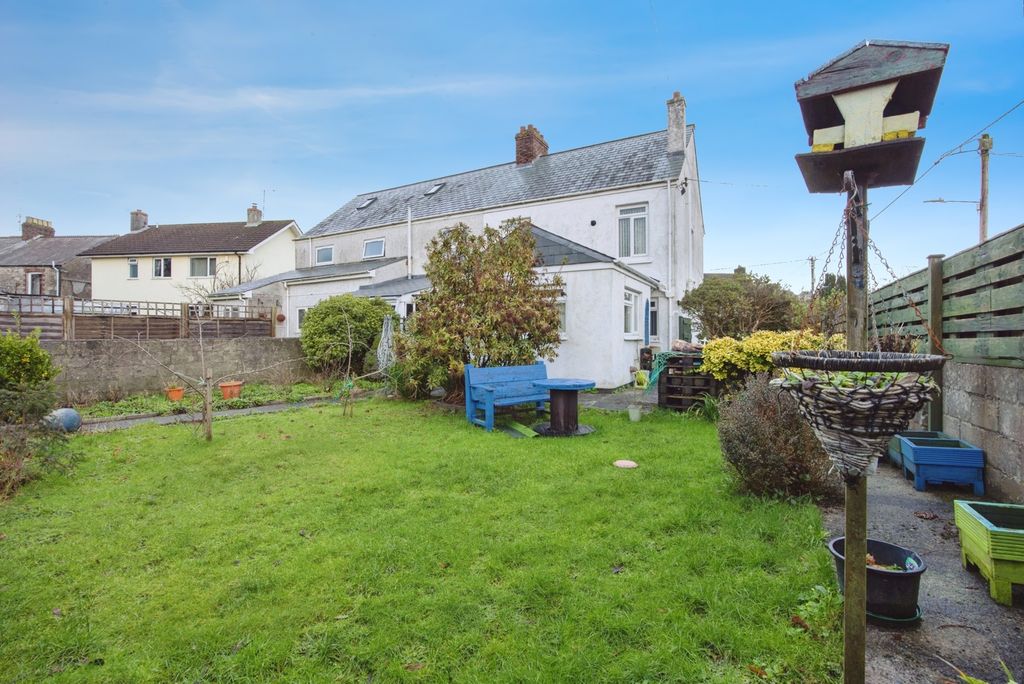 Property photo 2 of 20 Pbox-Img.Jpg