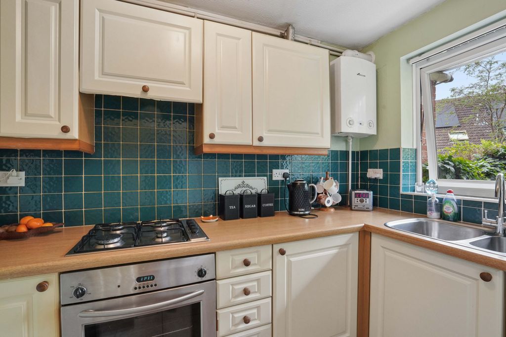 Property photo 3 of 16