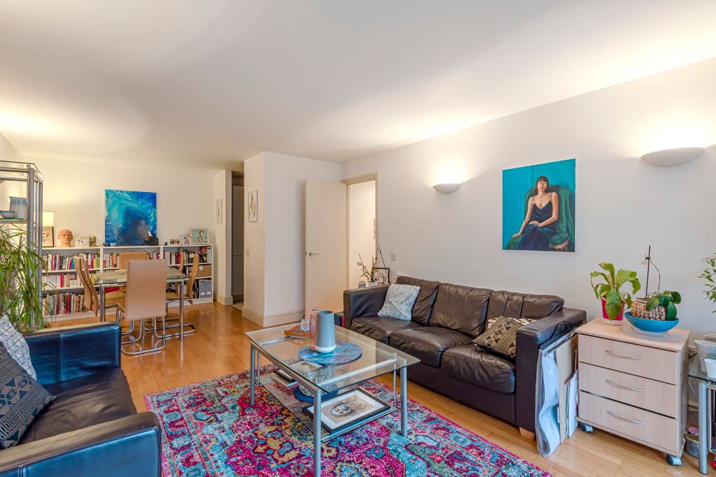 Property photo 1 of 9 584312 (1)