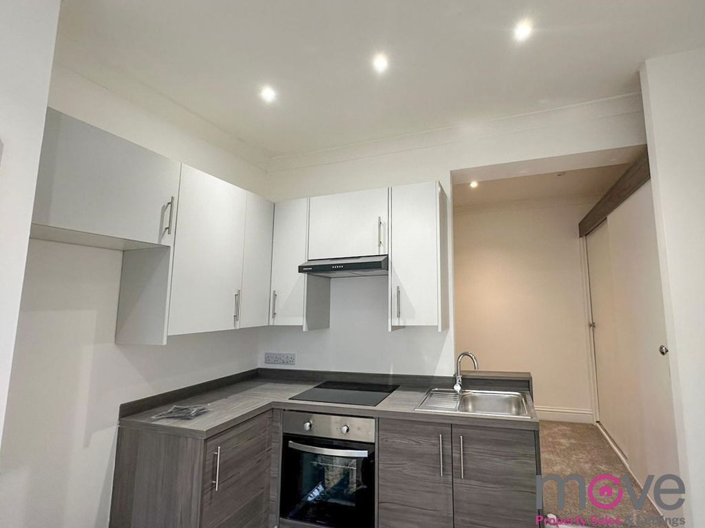 Property photo 3 of 6 Photo 2