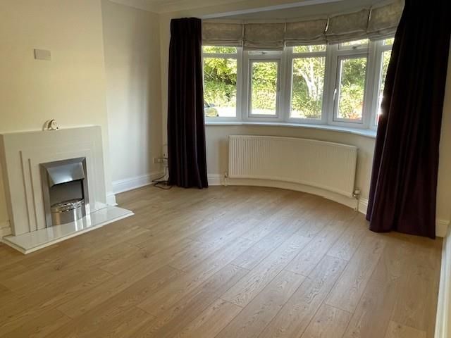 Property photo 2 of 17 Living Room.Jpg