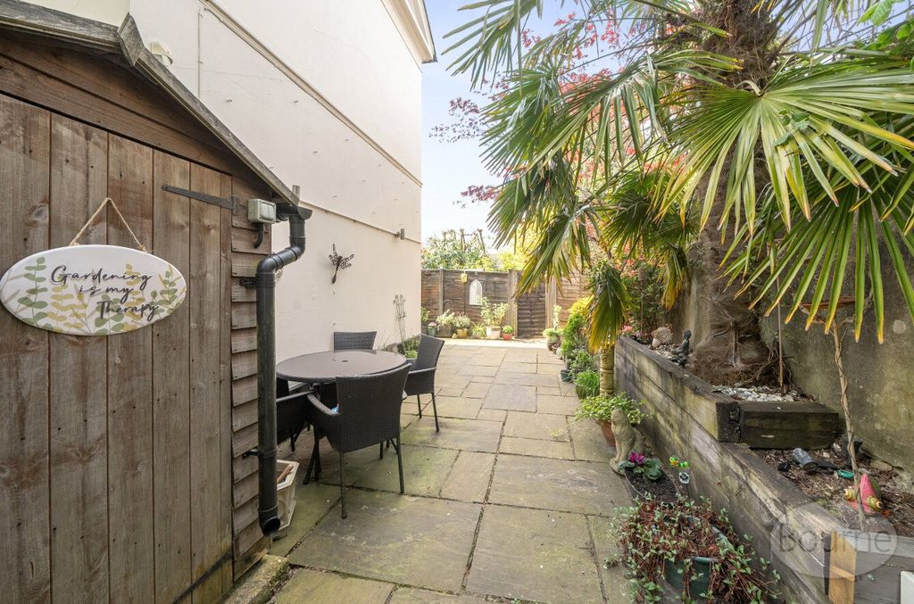 Additional image 13 of 1 bed flat for saleLondon Road, Hill Brow, Liss, Hampshire GU33