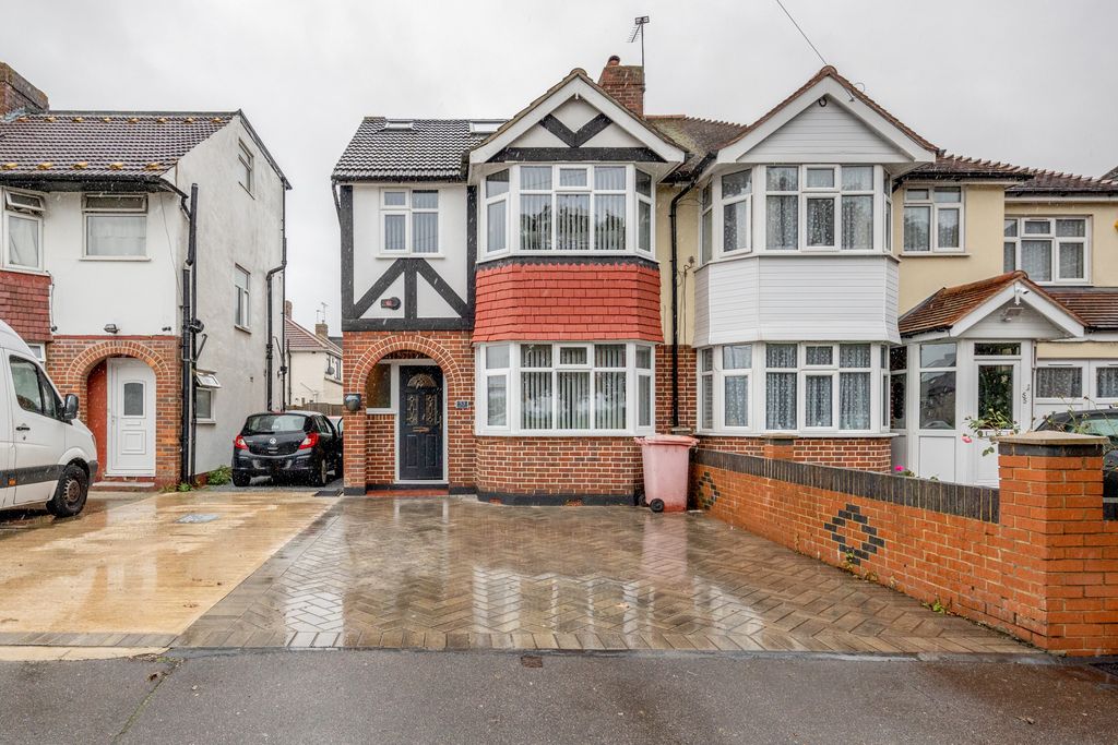 Property photo 1 of 30