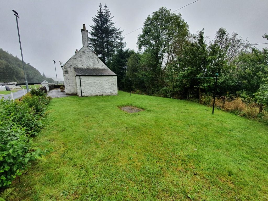 Property photo 2 of 11