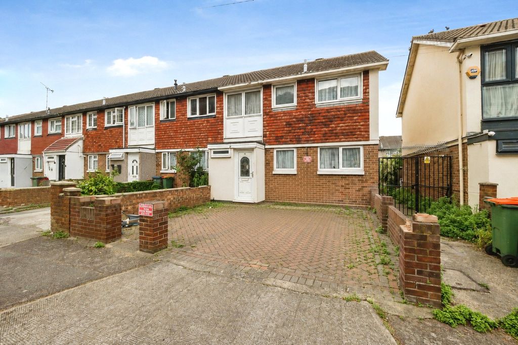 Property photo 1 of 15 Picture No. 23