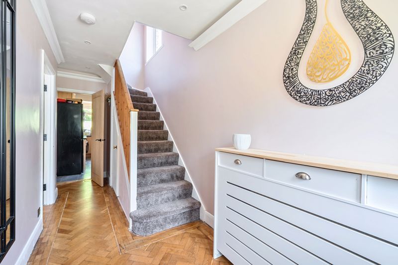 Property photo 3 of 13 Entrance Hallway