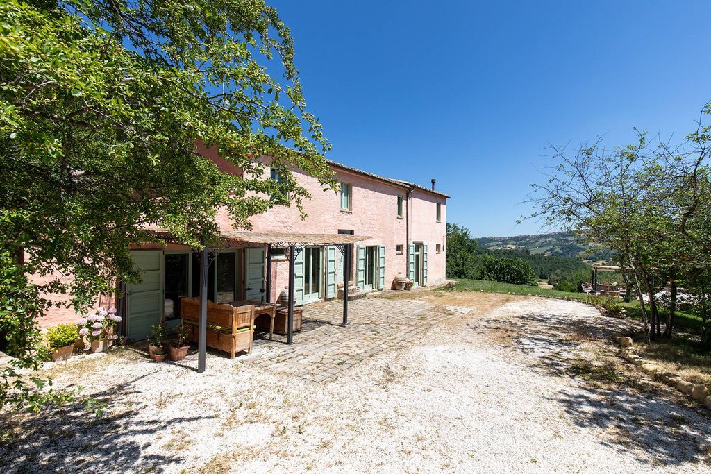 Property photo 1 of 35