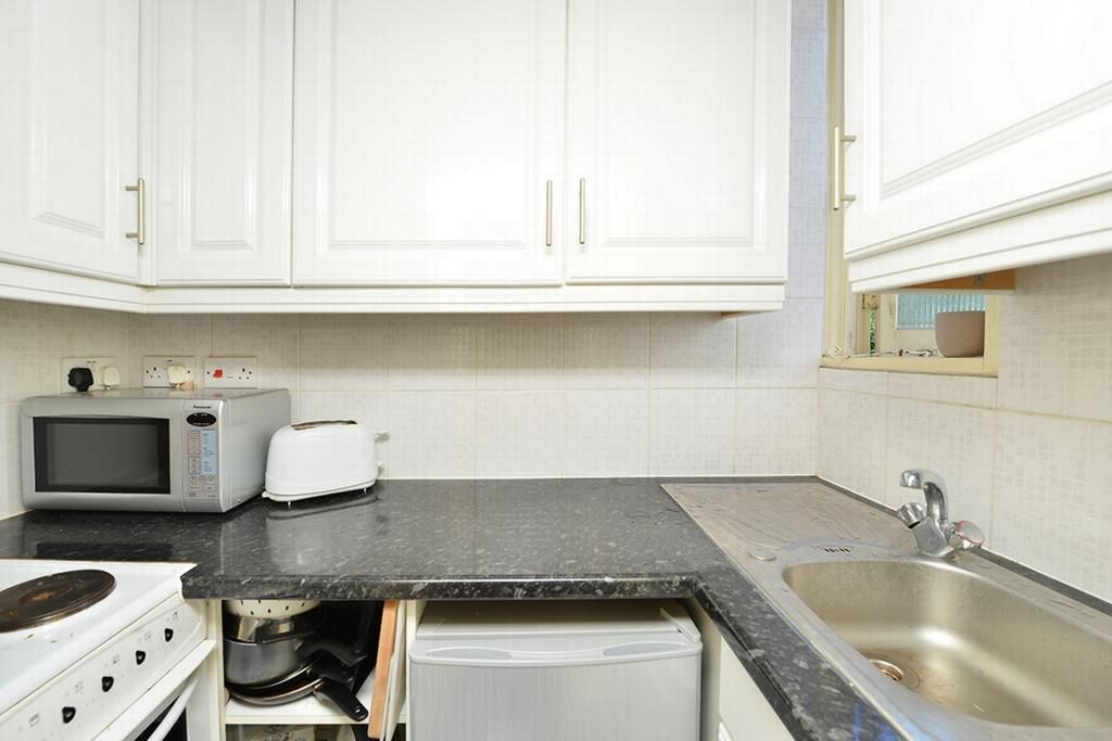 Property photo 3 of 4 Domlo-000033-P-W-4Z90Rbrxd.Jpg