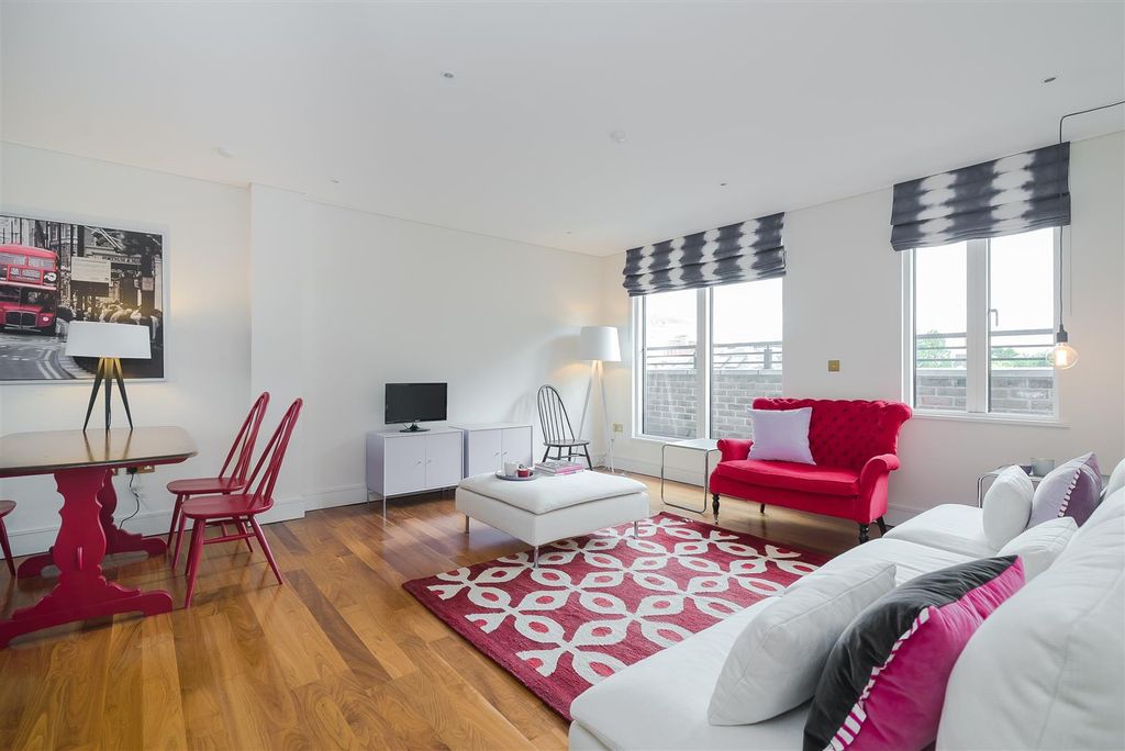 Property photo 1 of 6