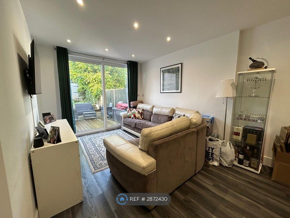 Property photo 3 of 12 Living Room