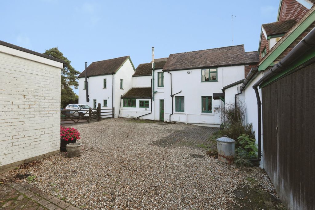 Property photo 3 of 24 Pbox-Img.Jpg