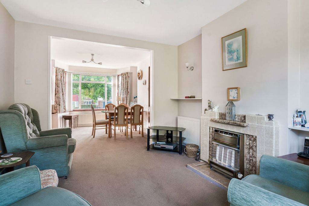 Property photo 3 of 13