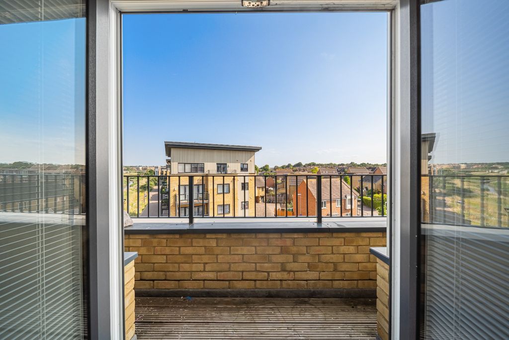 Property photo 2 of 12 2712924