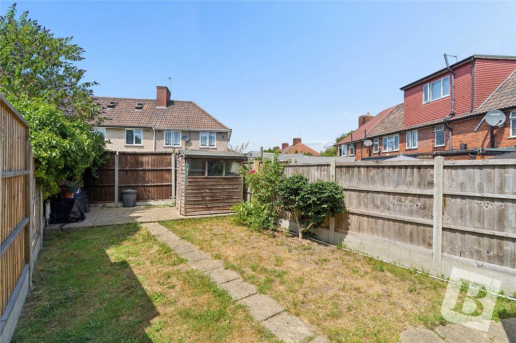Property photo 2 of 8 Picture No. 11