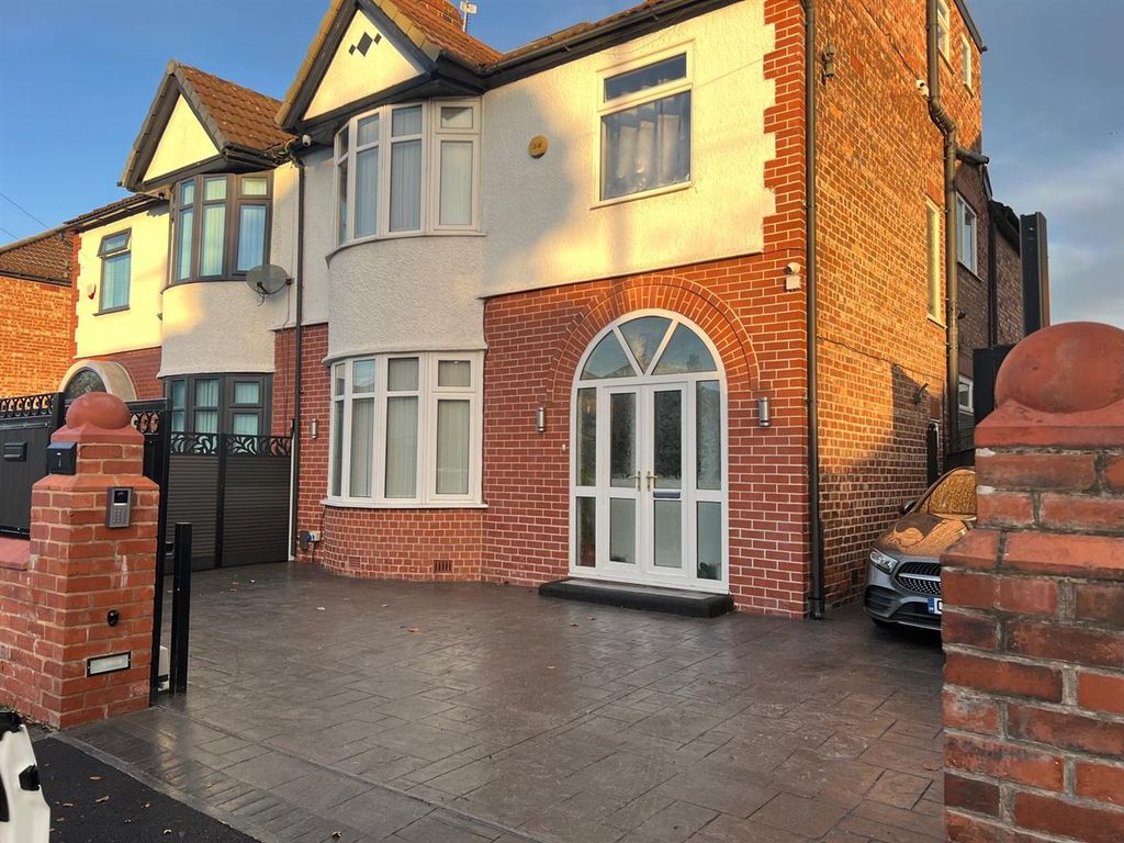 Property photo 2 of 27 Whatsapp Image 2025-12-15 At 13.18.37.Jpeg