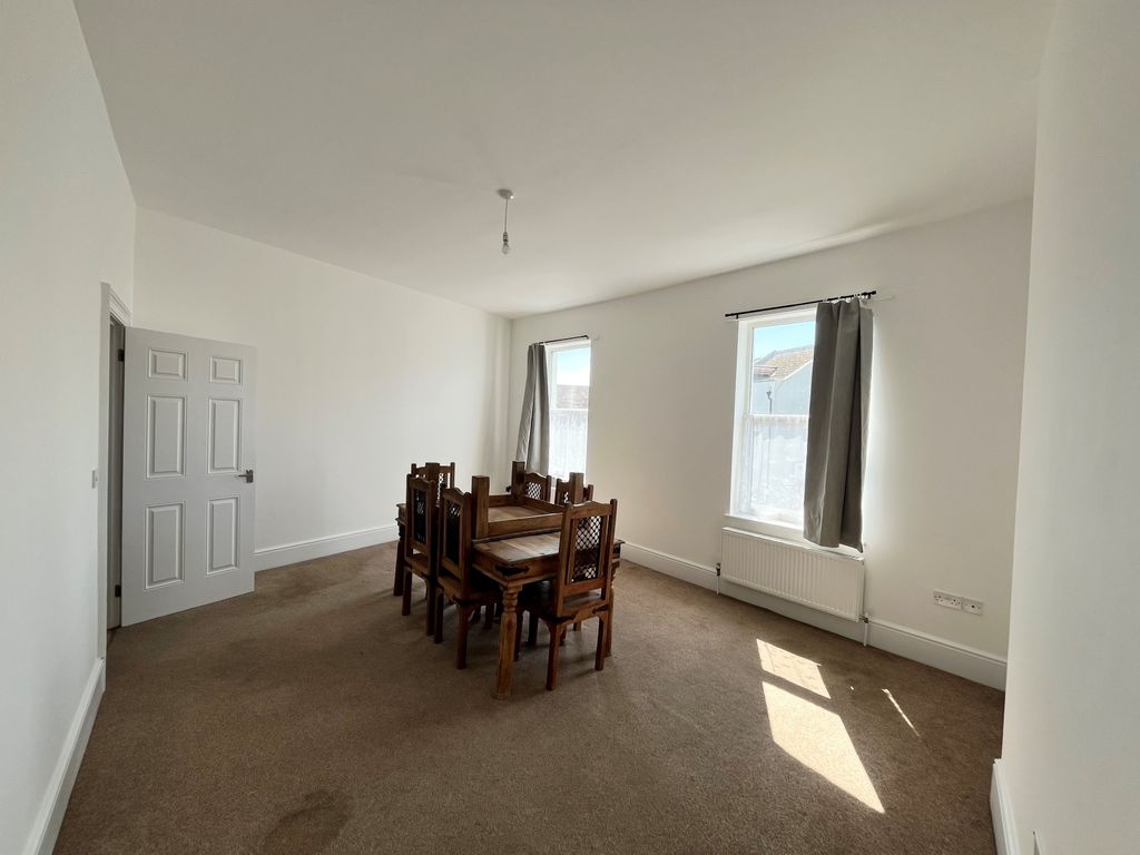 Property photo 3 of 15 Gallery