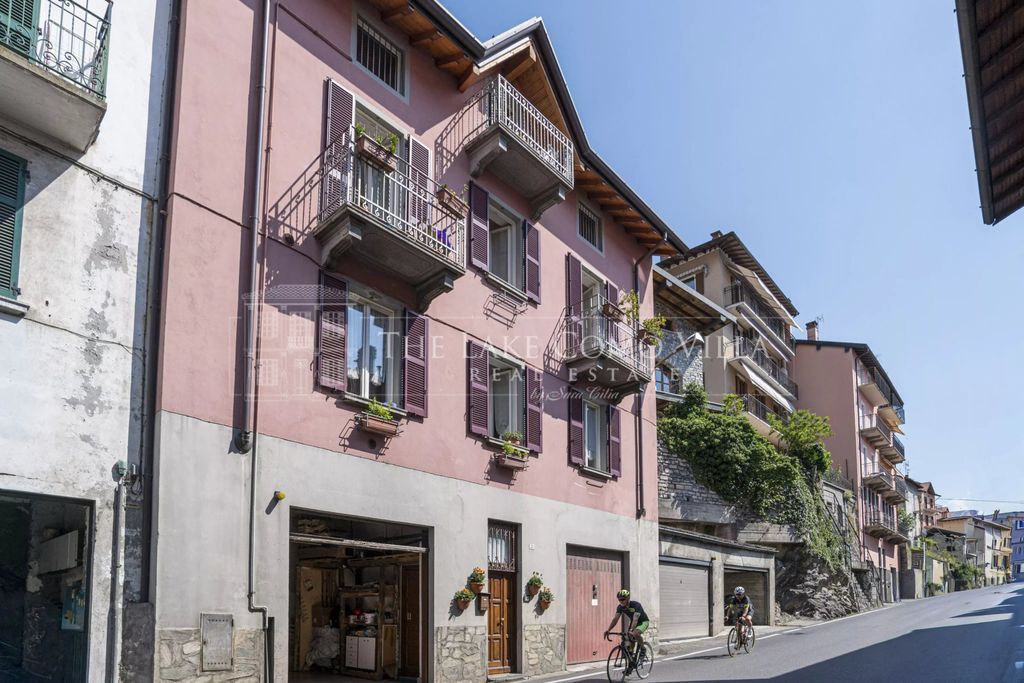 Property photo 1 of 35 The Lake Como Villa- Via Regina 23 Colonno