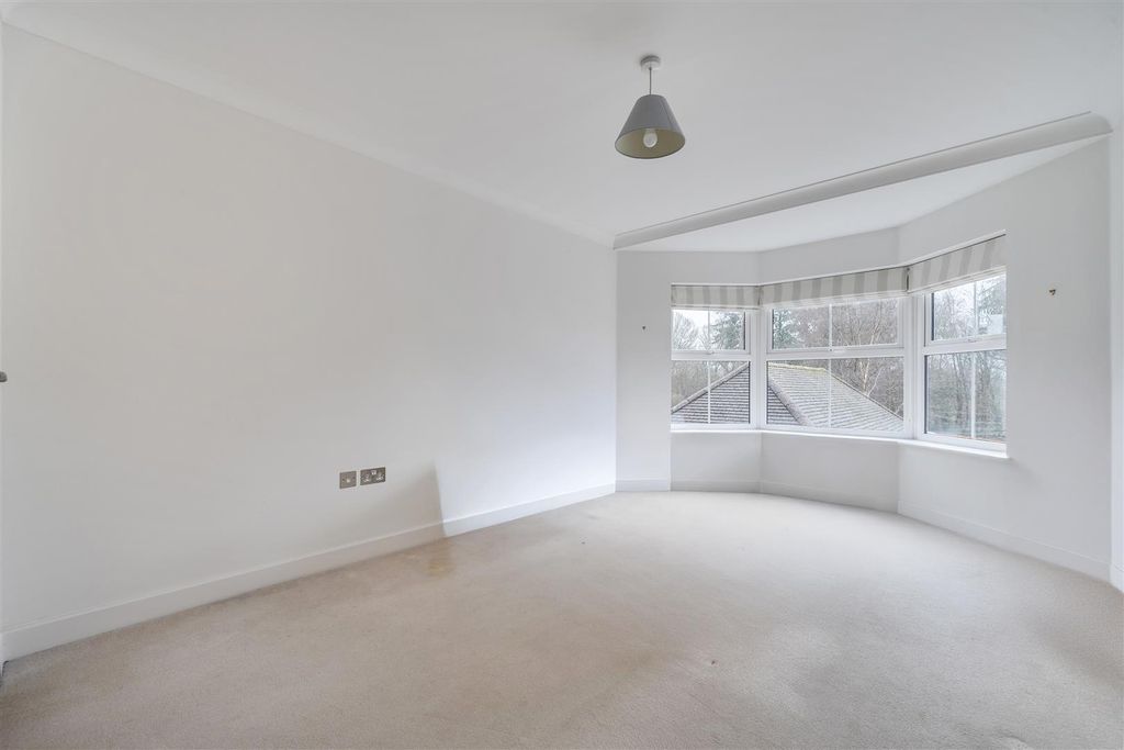 Additional image 5 of 3 bed flat for saleTudor Court, Liphook GU30