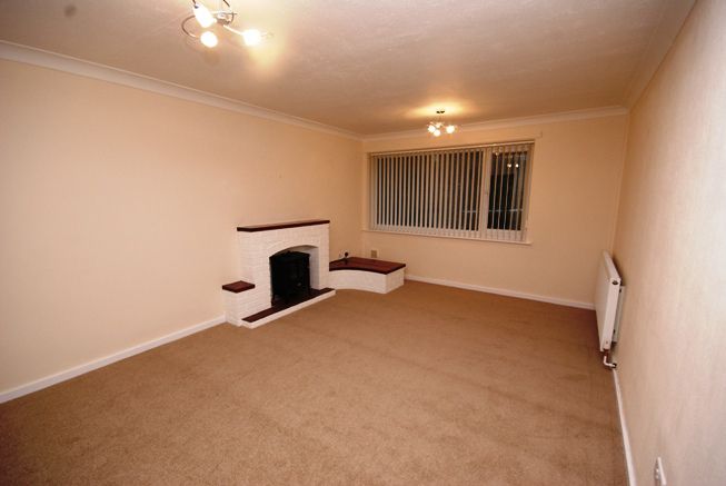 Property photo 2 of 6 Lounge