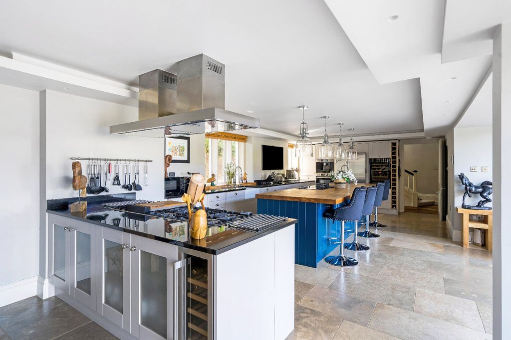 Property photo 2 of 26 Picture 2