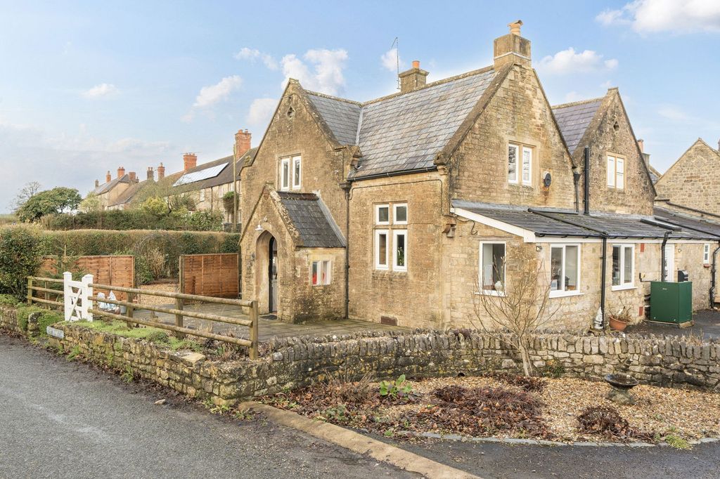 Property photo 3 of 24