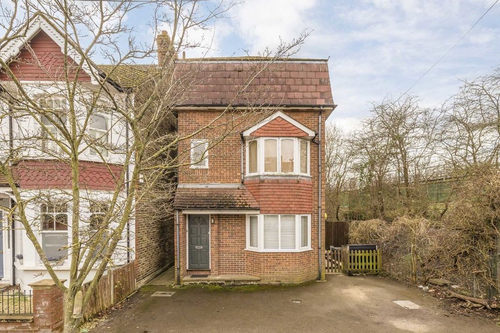 Property photo 1 of 5