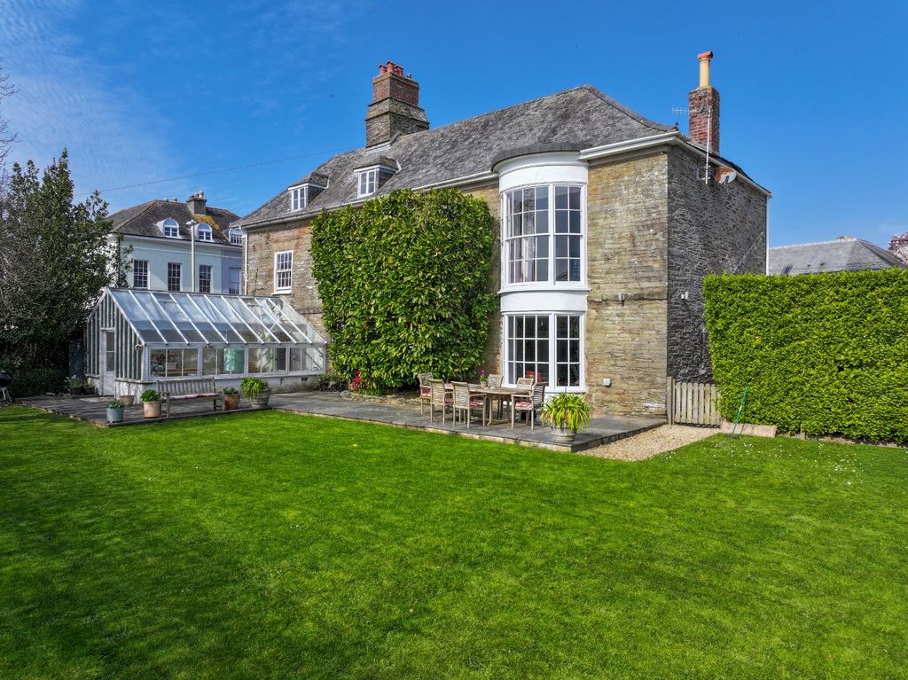 Property photo 1 of 23 The Knowle House